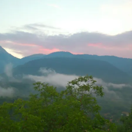 Casa de hóspedes Levanta Mega Chorio